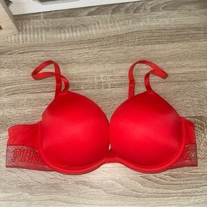PINK Victoria's Secret Women's Red Bra super push up size 36 A